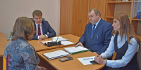 Замминистра промышленности и транспорта региона Максим Захаров встретился с жителями по вопросу возобновления работы электропоезда Лиски – Евдаково - РИА Воронеж - Лиски